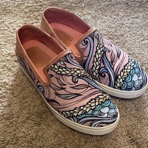 OluKai Pink and Blue Floral Slip-On Sneakers Sz9